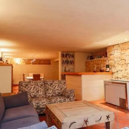 Spacious Holiday In Isla De Tabarca With Patio Дом отдыха *